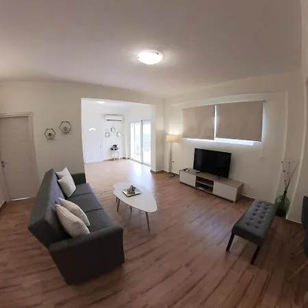 Dream House Nyaraló